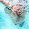 得力竞速型泳镜男女游泳眼镜高清防雾大框成人儿童防水潜水装备可换鼻桥F6124